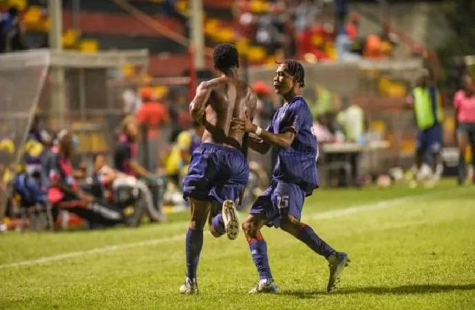 Trận đấu gay cấn tại giải VĐQG Jamaica: Spanish Town Police đối đầu Dunbeholden vào lúc 3h30 ngày 2/4, cơ hội để thầy trò Dunbeholden kiếm điểm số quan trọng.