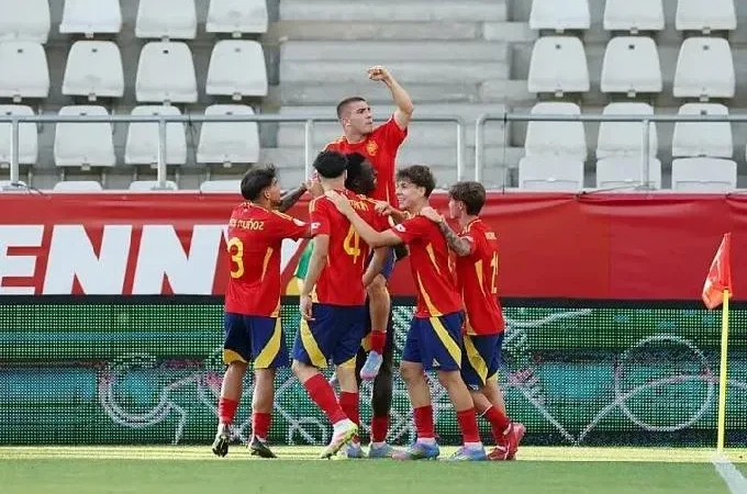 Trận đấu hấp dẫn tại giải U19 châu Âu: U19 Bulgaria đối đầu U19 Tây Ban Nha vào lúc 19h45 ngày 31/3