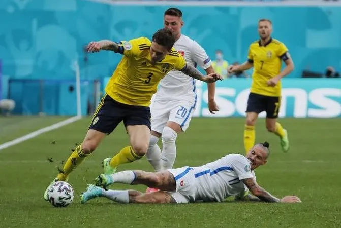 Siêu máy tính dự đoán Thụy Điển vs Ba Lan, 1h45 ngày 1/4