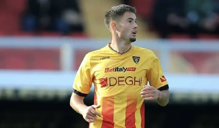 Hellas Verona gặp thử thách Lecce vào lúc 01h45 ngày 26/4 tại giải đấu hấp dẫn