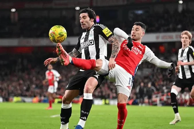 Arsenal và Newcastle đối đầu tại giải Ngoại hạng Anh, liệu Pháo thủ có thể tìm lại phong độ để đánh bại đội khách vào lúc 23h30 ngày 25/4