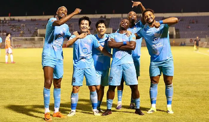 Nhận định soi kèo Becamex TPHCM vs Nam Định, 18h00 ngày 25/4: Đòi nợ