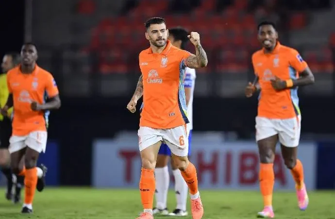 Chonburi đối đầu Rayong, 18h30 ngày 5/4: Ưu thế cho chủ nhà