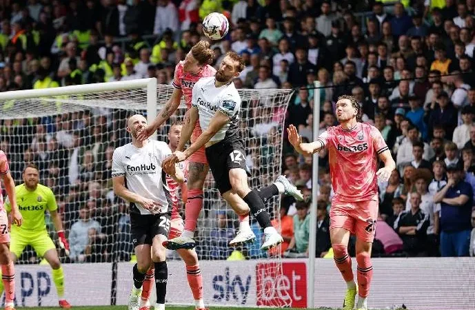 Trận chiến tranh giành suất dự play-off: Derby County đối đầu Stoke City tại giải Hạng Nhất Anh vào lúc 21h00 ngày 6/4