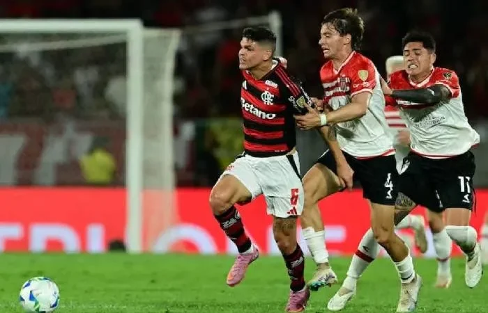 Trận đấu tranh ngôi đầu bảng: Estudiantes de La Plata đối đầu Flamengo vào lúc 07h30 ngày 30/4