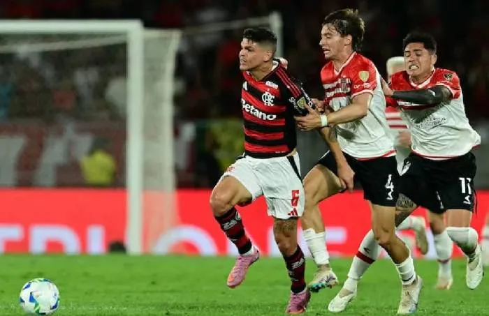 Trận đấu tranh ngôi đầu bảng: Estudiantes de La Plata đối đầu Flamengo vào lúc 07h30 ngày 30/4
