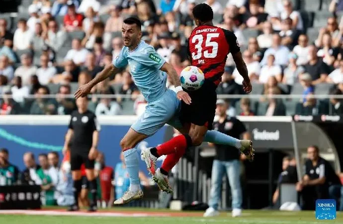 Trận đấu hấp dẫn tại giải Bundesliga: Frankfurt và Cologne gặp nhau trong thế cân bằng