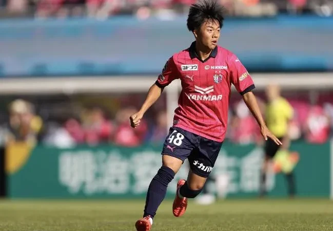 Gamba Osaka và Cerezo Osaka sẵn sàng cho cuộc so tài đầy kịch tính tại giải VĐQG Nhật Bản vào lúc 14h00 ngày 11/4 để quyết định ai sẽ thu hẹp khoảng cách trên bảng xếp hạng.