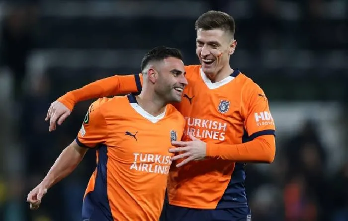 Istanbul BB và Kasimpasa sẵn sàng cho cuộc chiến tại giải VĐQG Thổ Nhĩ Kỳ, cuộc đua vào Top 4 đang ngày càng gay cấn