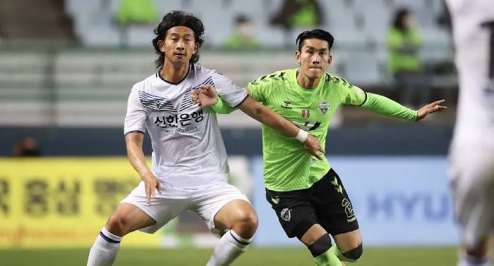 Trận đấu hấp dẫn tại giải V-League: Jeonbuk Hyundai Motors đối đầu Incheon United vào lúc 17h30 ngày 21/4 trong cuộc đua bám đuổi ngôi vị số 1