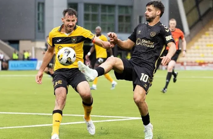 Trận đấu hấp dẫn tại Livingston khi tiếp đón Heart vào lúc 20h00 ngày 5/4: Sự đối lập hoàn toàn giữa hai đội bóng