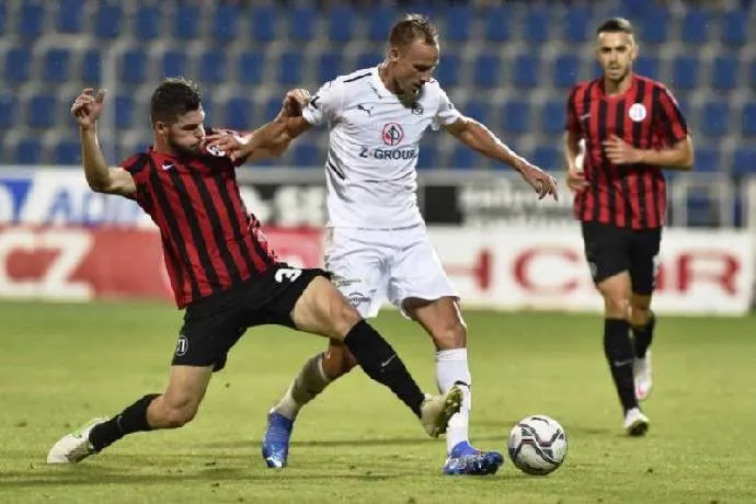 Trận đấu hấp dẫn giữa Lokomotiv Plovdiv và Lokomotiv Sofia tại giải vô địch quốc gia Bulgaria sẽ diễn ra vào lúc 23h45 ngày 3/4, liệu đội khách có tận dụng được cơ hội để giành chiến thắng?