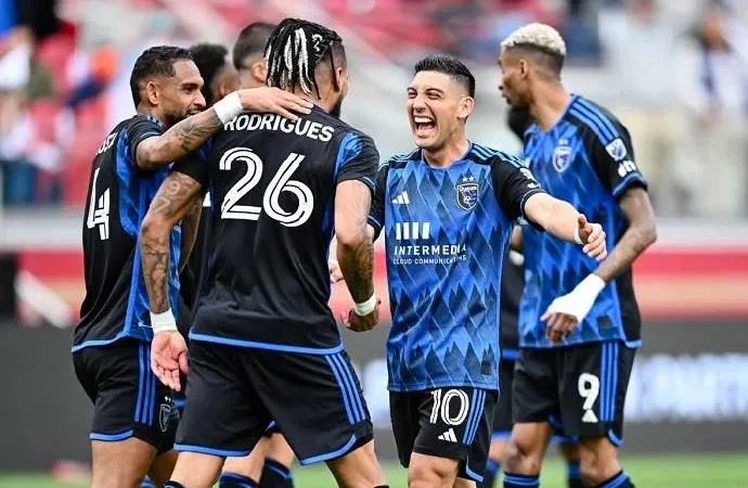 Trận đấu hấp dẫn tại giải MLS: Los Angeles đối đầu San Jose Earthquakes vào lúc 06h00 ngày 20/4, cả hai đội đều xứng đáng có được điểm số