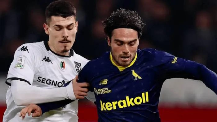 Trận tranh ngôi đầu bảng, Monza và Modena quyết chiến tại giải hạng dưới Italia vào lúc 00h00 ngày 25/4