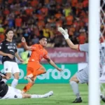 Nhận định, soi kèo Muangthong United vs Nakhon Ratchasima, 18h30 ngày 18/4: Xáo trộn nhóm cuối