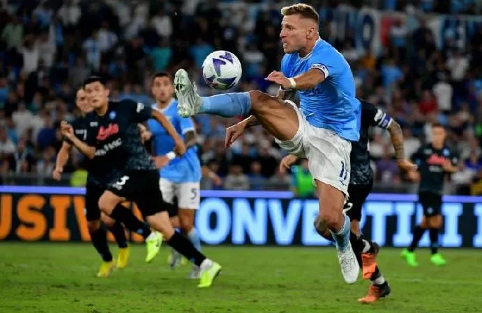 Napoli và Lazio đối đầu tại vòng đấu mới, liệu đội khách có thể giữ được phong độ cho trận đấu quan trọng tại Coppa Italia sau khi chạm trán đội chủ nhà Napoli vào lúc 23h00 ngày 18/4