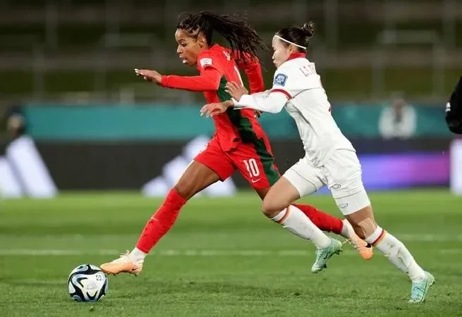 Trực tiếp Nữ Latvia đấu với Nữ Bồ Đào Nha lúc 0h00 ngày 15/4: Căng thẳng tại giải vô địch bóng đá nữ châu Âu
