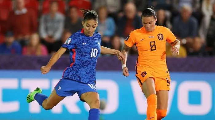 Trực tiếp nhận định và soi kèo Nữ Pháp đấu với Nữ Hà Lan vào lúc 2h10 ngày 19/4 trong cuộc đua tranh ngôi đầu bảng