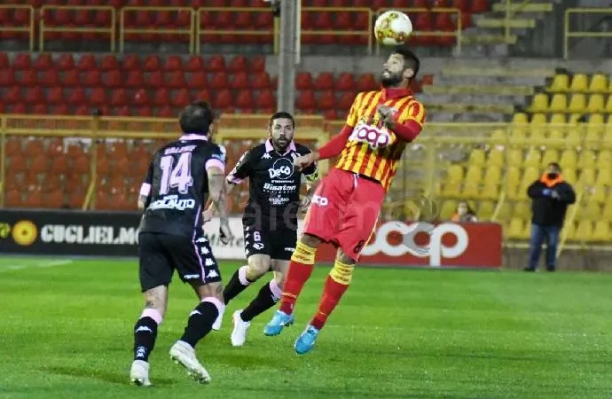 Nhận định, soi kèo Palermo vs Catanzaro, 20h00 ngày 1/5: An bài