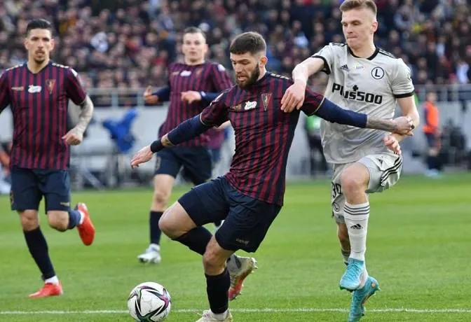 Trận cầu quyết liệt tại giải VĐQG Ba Lan: Pogon Szczecin và Legia Warszawa đều khao khát giành chiến thắng vào lúc 22h30 ngày 6/4