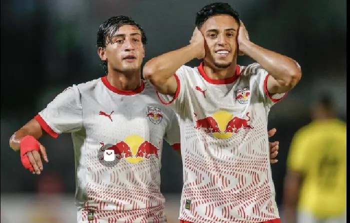 RB Bragantino đối đầu Blooming: Bò tót thức thời