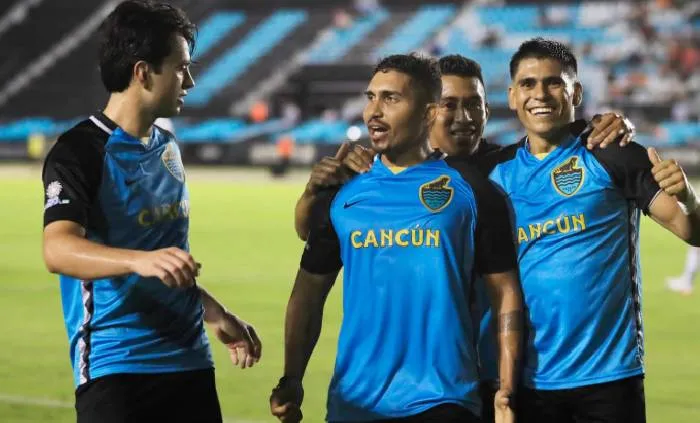 Tapatio đối đầu Cancun: Khách hàng vào sân với tinh thần tự tin tại giải đấu