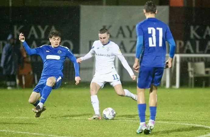 Trận đấu hấp dẫn tại giải VĐQG Georgia: Torpedo Kutaisi và Dinamo Tbilisi sẵn sàng cho cuộc đua cân não