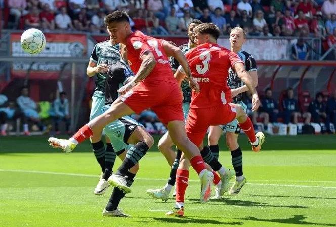 Trận đấu hấp dẫn tại giải VĐQG Hà Lan: Twente và Volendam đều hướng tới mục tiêu giành trọn 3 điểm vào lúc 1h00 ngày 11/4