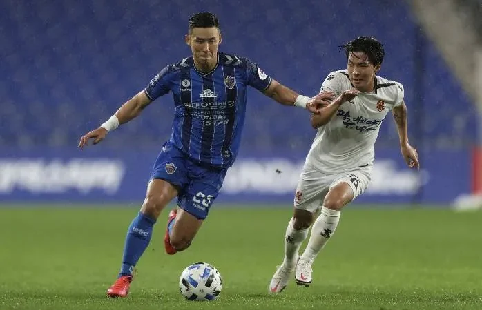 Trận đấu hấp dẫn tại giải VĐQG Hàn Quốc: Ulsan HD đối đầu Gwangju, 12h00 ngày 19/4