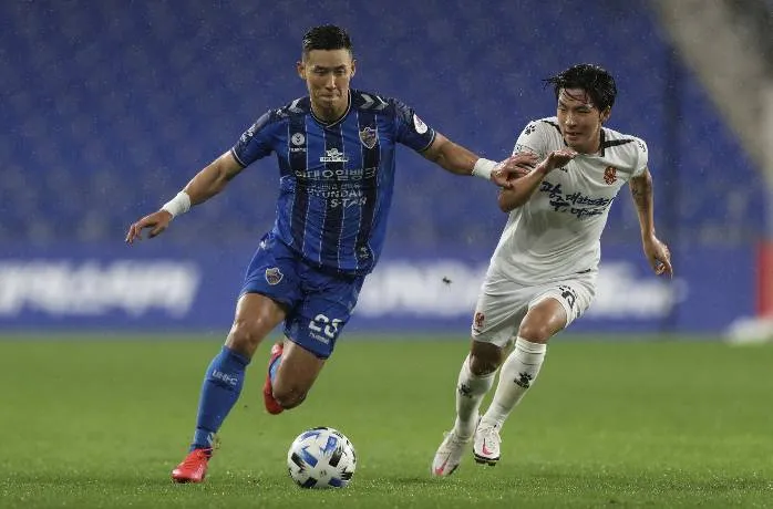 Trận đấu hấp dẫn tại giải VĐQG Hàn Quốc: Ulsan HD đối đầu Gwangju, 12h00 ngày 19/4