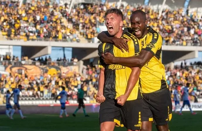 Trận đối đầu hấp dẫn giữa Universitario Deportes và Coquimbo Unido tại giải đấu diễn ra vào lúc 09h00 ngày 15/4: Cuộc chiến giữa phòng ngự vững chắc và sức công cường độ