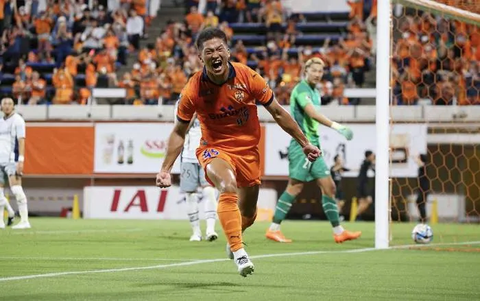 Soi kèo V-Varen Nagasaki vs Shimizu S-Pulse, 11h00 ngày 5/4: Thử thách trên sân khách