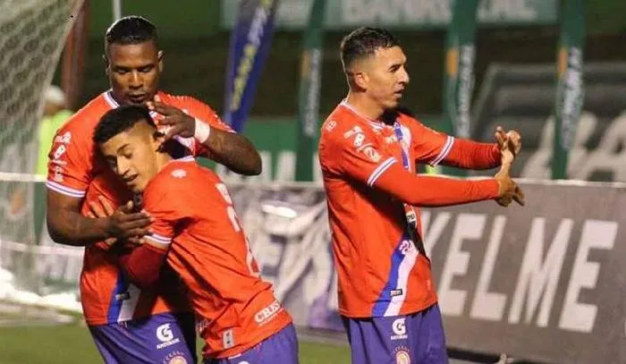 Trận đấu hấp dẫn Xelaju gặp Deportivo Achuapa tại giải bóng đá lúc 10h00 ngày 17/4: Cuộc đối đầu giữa kinh nghiệm và sức trẻ