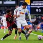 Siêu máy tính dự đoán Bournemouth vs Leeds, 2h00 ngày 23/4