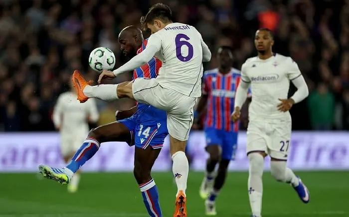 Siêu máy tính dự đoán Fiorentina vs Crystal Palace, 2h00 ngày 17/4