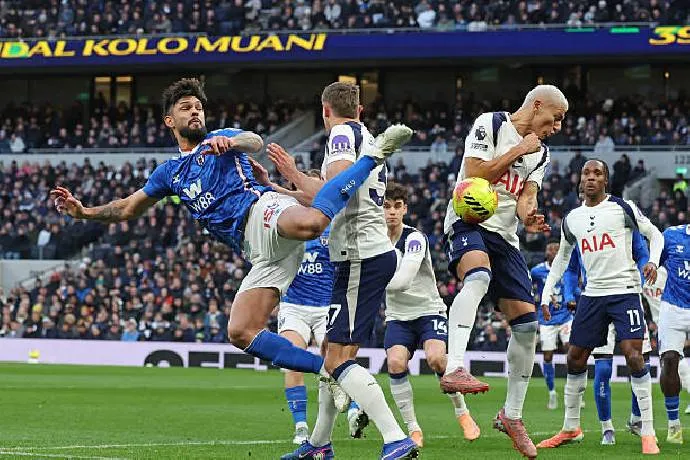 Trận đấu hấp dẫn tại giải Ngoại hạng Anh: Sunderland gặp Tottenham vào lúc 20h00 ngày 12/4 theo dự đoán của siêu máy tính