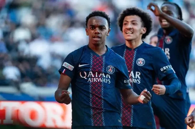 Soi kèo góc PSG vs Lyon, 01h45 ngày 20/04