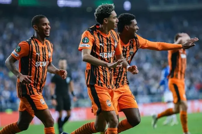 Nhận định kèo phạt góc Shakhtar Donetsk và AZ Alkmaar, 02h00 ngày 09/04