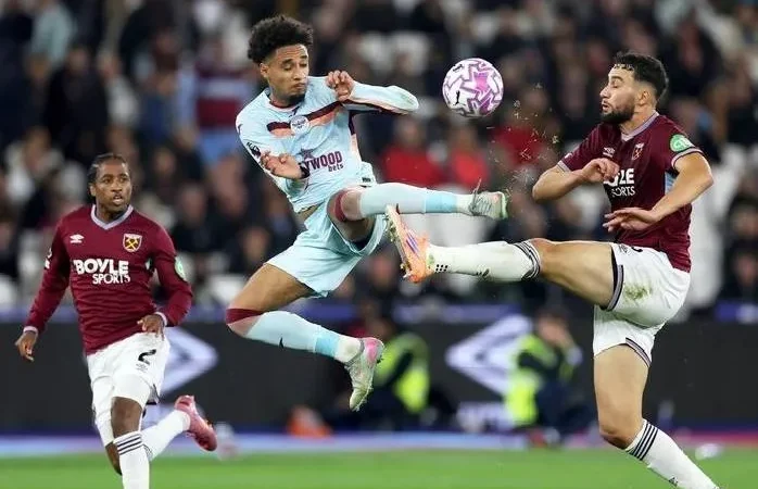 Trận chiến hấp dẫn tại sân Griffin Park: Brentford và West Ham đối đầu trong giải Ngoại hạng Anh