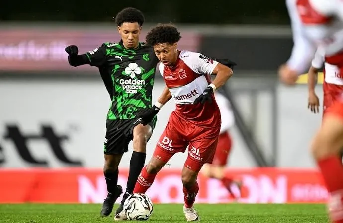 Cercle Brugge và Zulte Waregem hứa hẹn màn đối đầu hấp dẫn tại giải VĐQG Bỉ vào lúc 1h45 ngày 2/5, liệu Cercle Brugge có thể vượt qua đối thủ để cải thiện vị trí của mình trên bảng xếp hạng