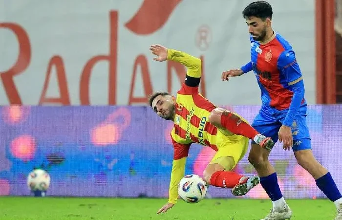 Korona Kielce và Piast Gliwice bước vào cuộc chiến quyết định tại giải VĐQG Ba Lan vào lúc 22h30 ngày 1/5