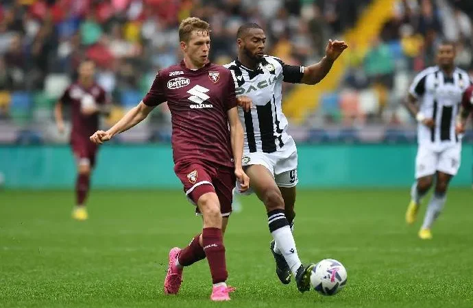 Udinese vs Torino, 20h00 ngày 2/5: Torino quyết tâm đòi phần thưởng xứng đáng trên đất Udinese tại giải đấu hấp dẫn